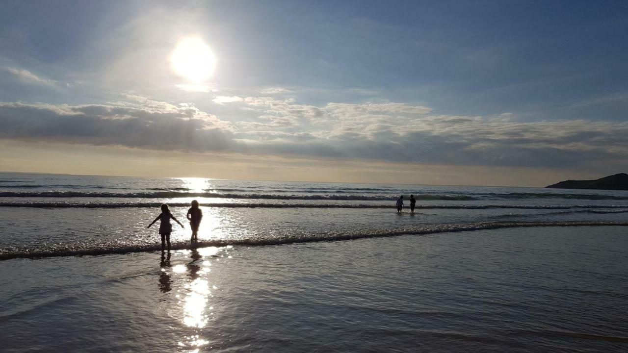 11 Woolacombe West - Luxury Apartment At Byron Woolacombe, Only 4 Minute Walk To Woolacombe Beach! ภายนอก รูปภาพ